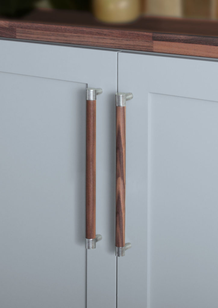 BH025 - Milton Bar Handle