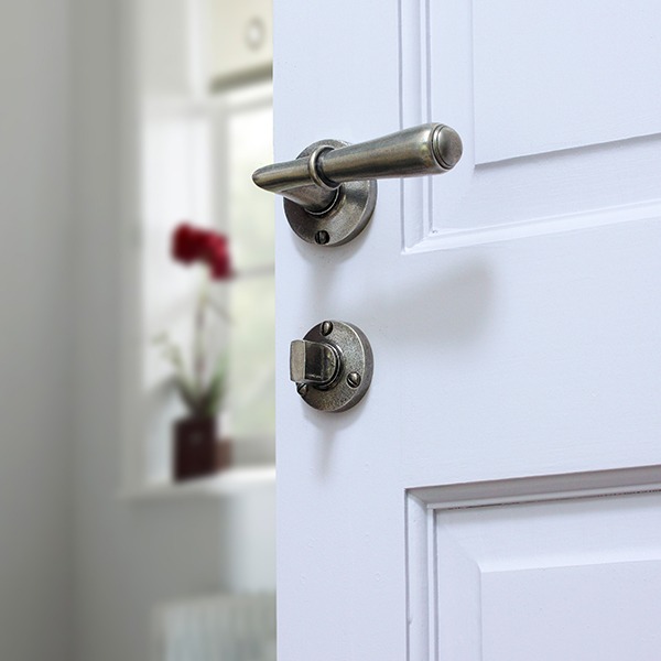 6 Steps to Choosing the Right Lever Handle - The Handmade Handle