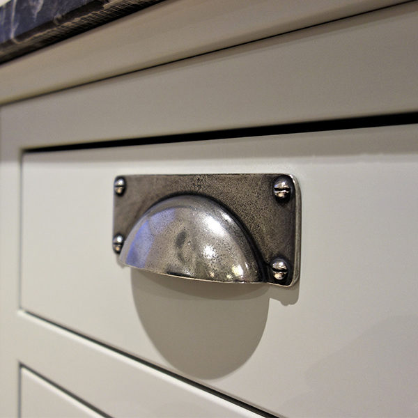 Dalton Cup Handle on drawer FD503
