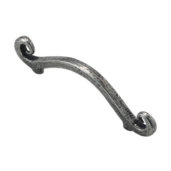 Hammered curl pull handle